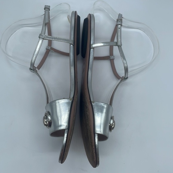 Gucci Metallic Silver leather Horsebit T strap flat sandals 38 - Picture 4 of 8